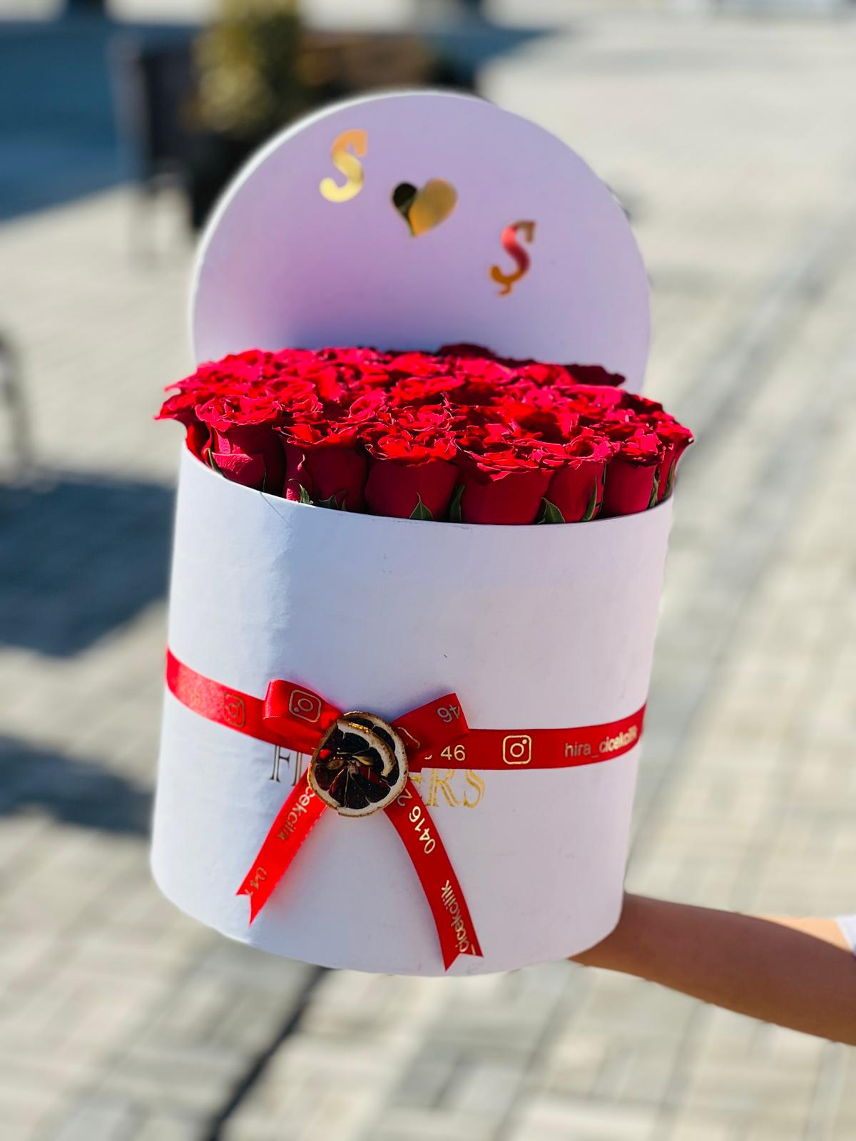21 GÜL MOR KUTU